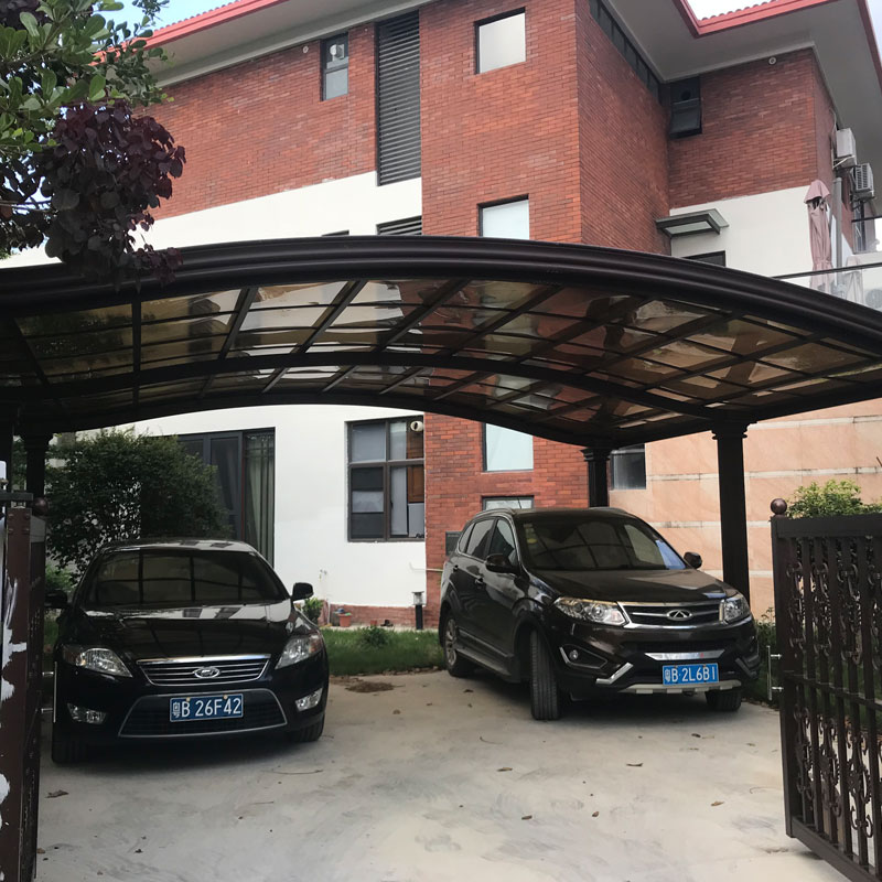 အလူမီနီယမ် Carport သည် Metal Carport Roof ကို ဖုံးအုပ်ထားသည်။