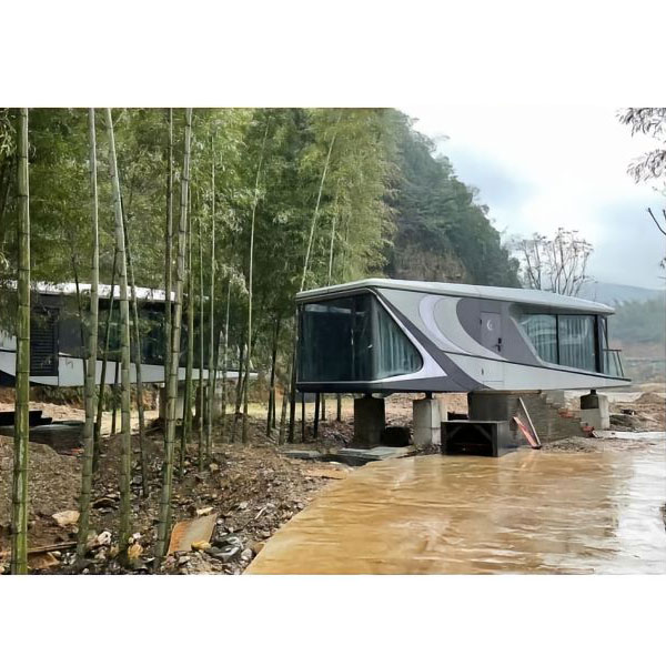 ကြိုတင်ပြင်ဆင်ထားသော Mobile Space Capsule House